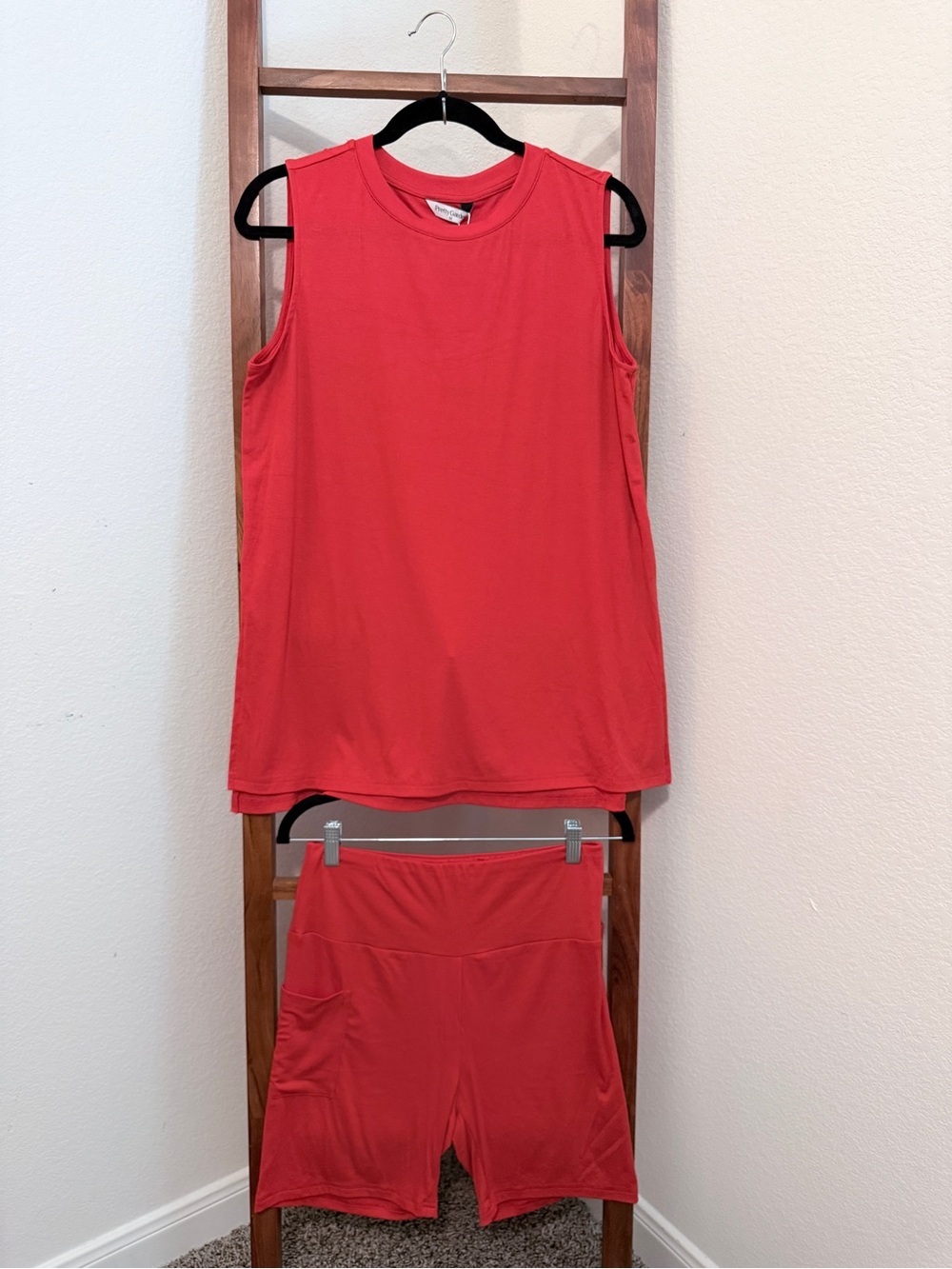 Pretty Garden Women’s Sleeveless Lounge Set in Red Size Medium NWT